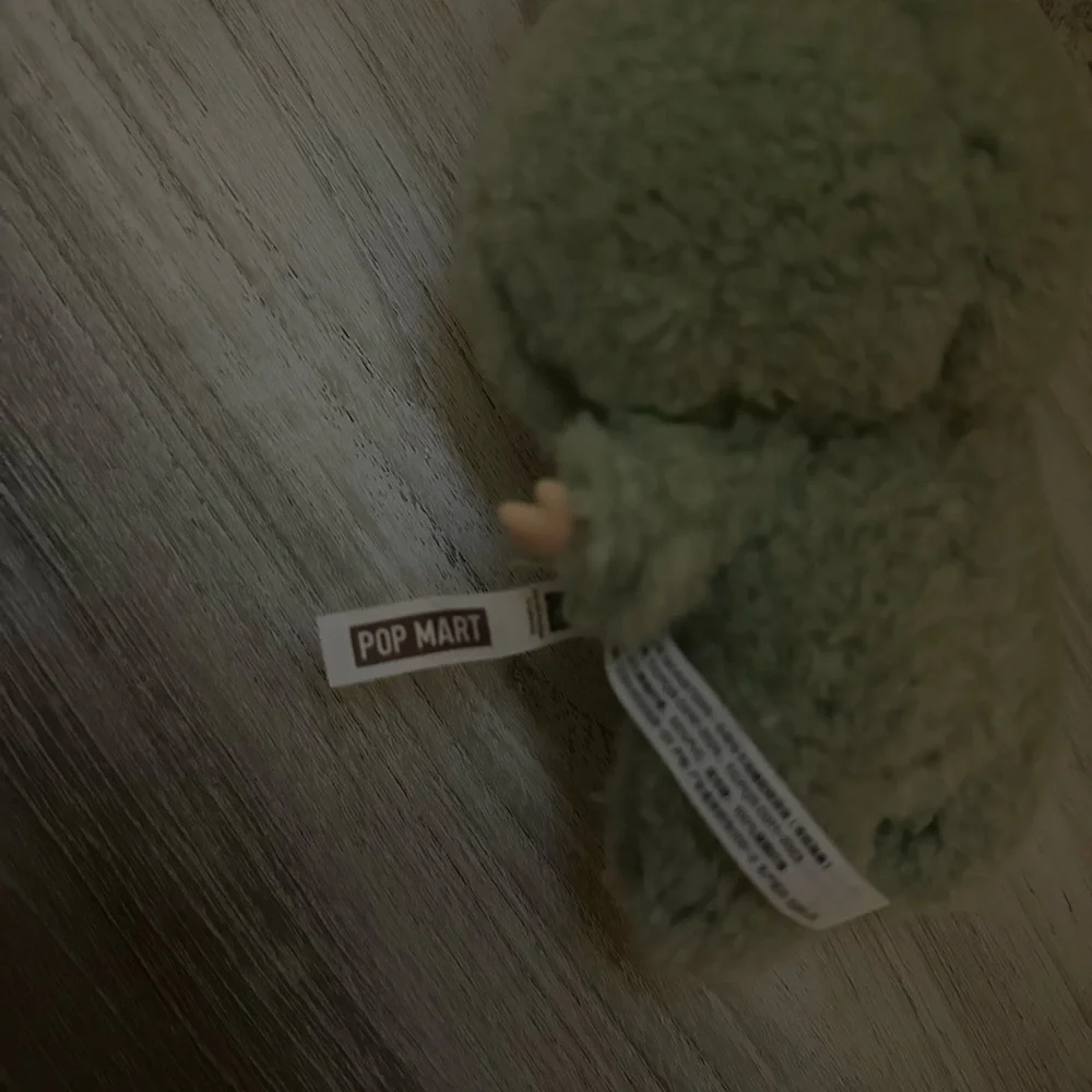 Green Labubu - Picture 6 of 8
